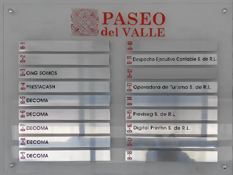 Placa metacrilato para recepción de empresas