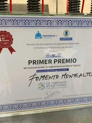 Displays portahojas de metacrilato a medida