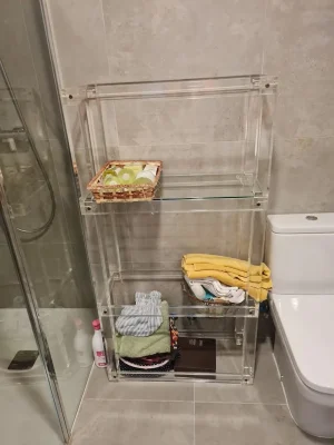 Estantería de metacrilato a medida para cocinas y baños