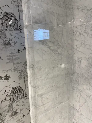 Estantería personalizada a medida para la ducha