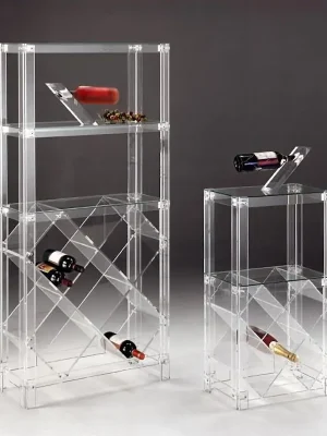 Estanterías originales en metacrilato transparente