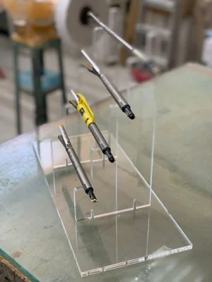 Expositor de sobremesa en metacrilato