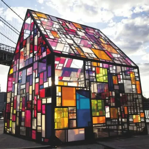 Arte en fábrica de metacrilato en Madrid