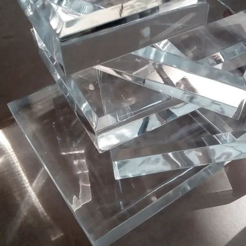 Metacrilato transparente materiales plásticos no férreos