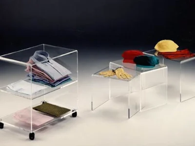 Mesas personalizadas en metacrilato para mobiliario y hogar