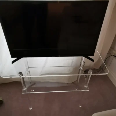Muebles o mesas para televisión en metacrilato