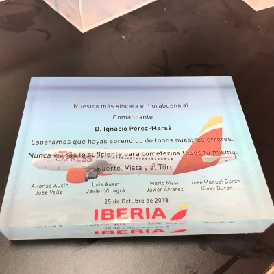 Obsequios y regalos de metacrilato para empleados