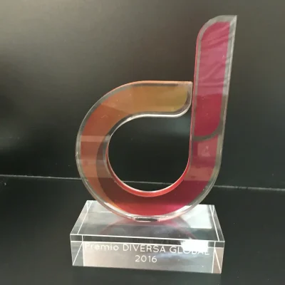 Trofeos y premios en metacrilato a medida